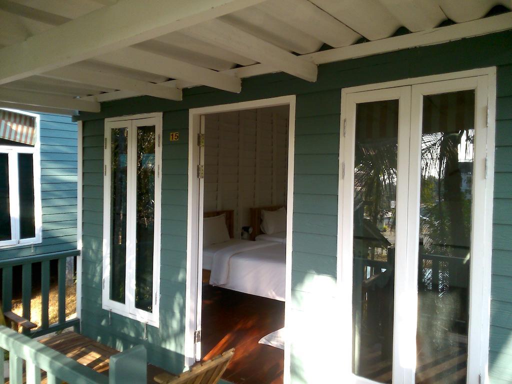 Sunshine Inn Resort Khao Lak Rom bilde