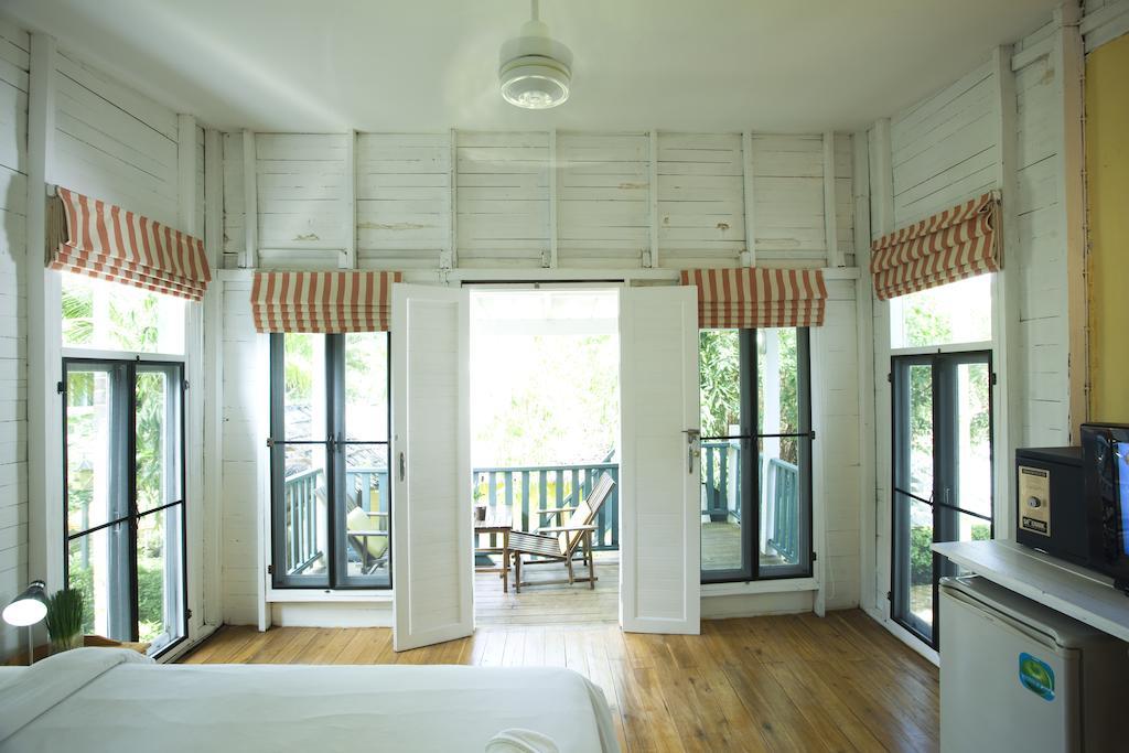 Sunshine Inn Resort Khao Lak Rom bilde
