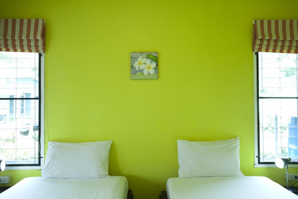 Sunshine Inn Resort Khao Lak Rom bilde