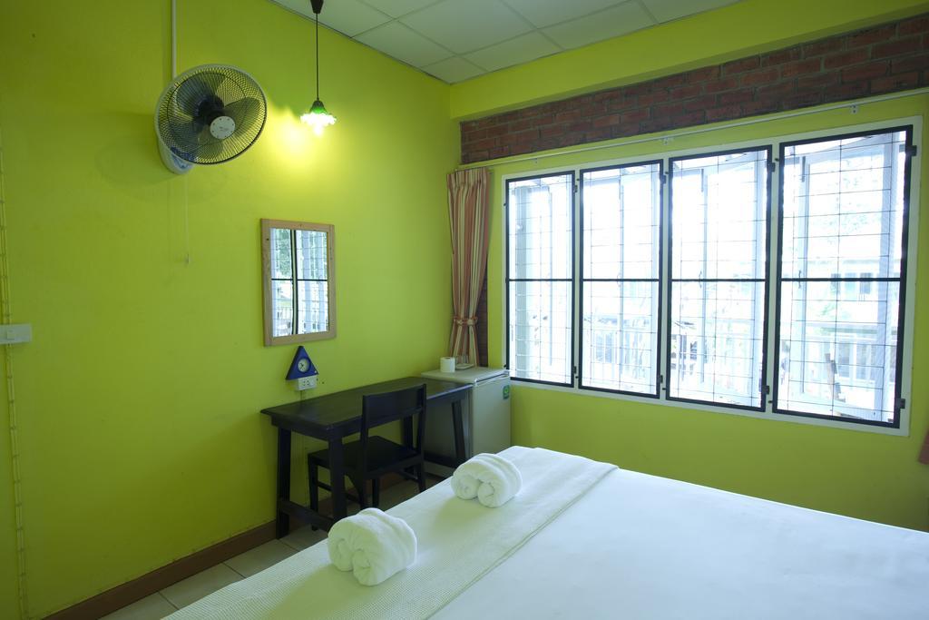 Sunshine Inn Resort Khao Lak Eksteriør bilde