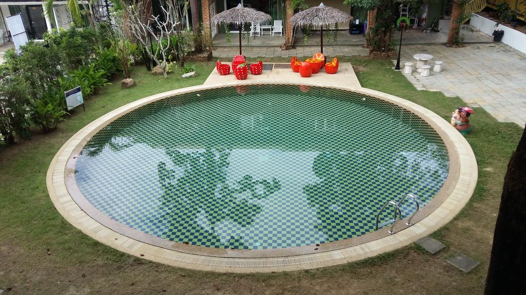 Sunshine Inn Resort Khao Lak Eksteriør bilde