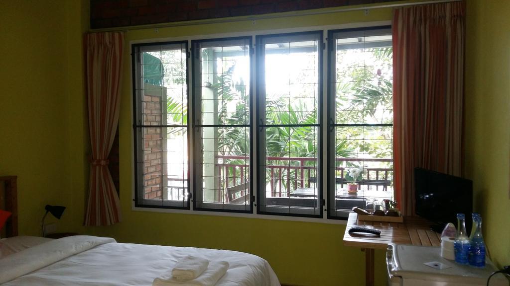 Sunshine Inn Resort Khao Lak Eksteriør bilde