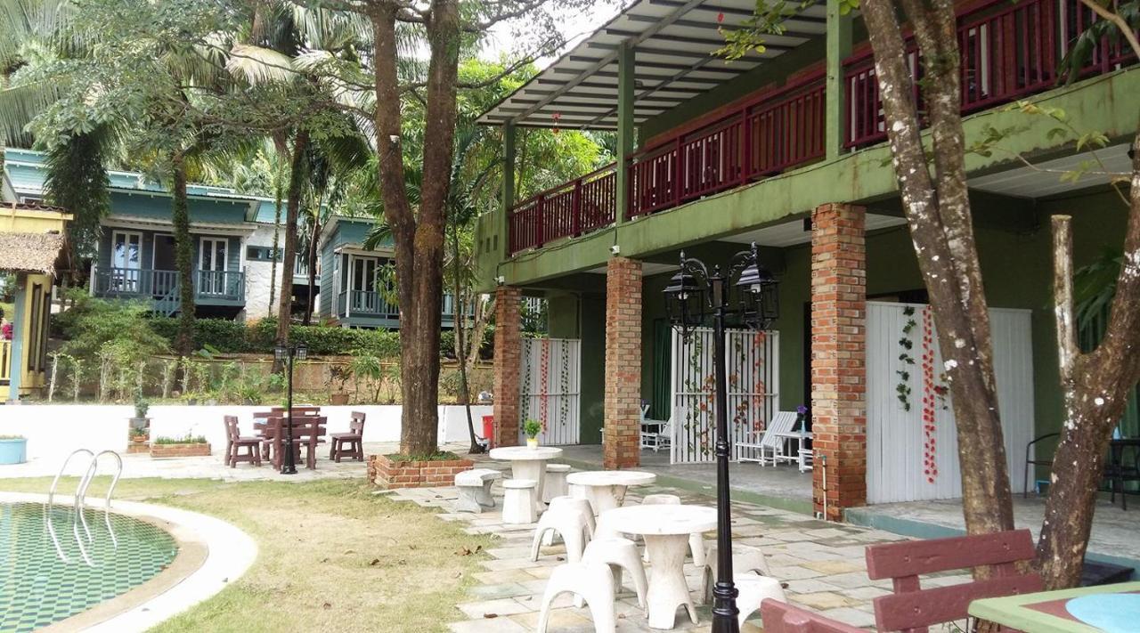 Sunshine Inn Resort Khao Lak Eksteriør bilde